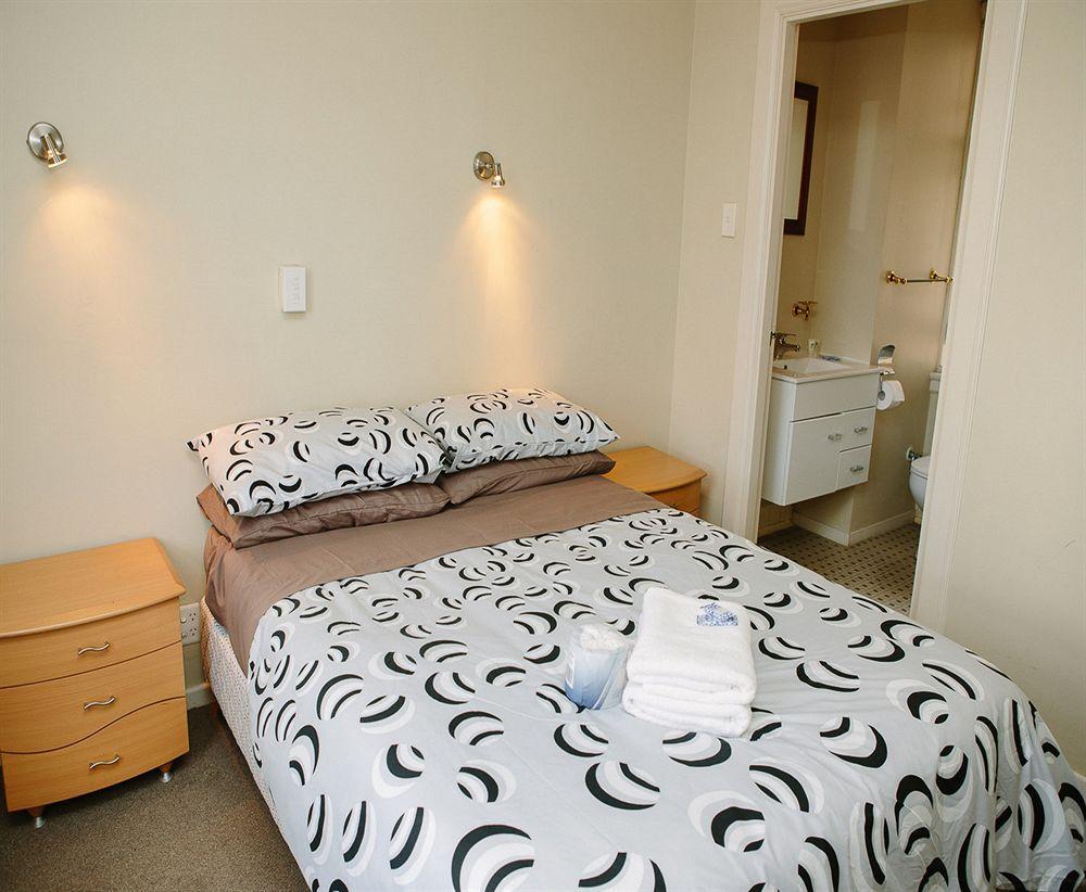 The Station Accommodation Auckland Eksteriør bilde